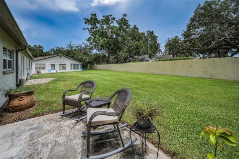 Condo in New Port Richey, Florida, 2 bedrooms  № 1844439 - photo 20