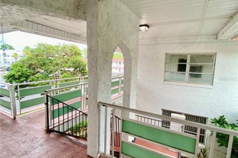 Condominio en venta en Winter Haven, Florida, 2 dormitorios, 95.13 m2 № 1353666 - foto 4