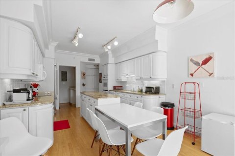 Condo in Longboat Key, Florida, 3 bedrooms  № 1906134 - photo 6