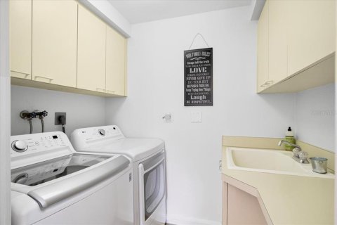 Condo in Longboat Key, Florida, 3 bedrooms  № 1906134 - photo 25