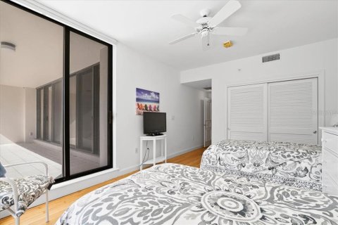 Condo in Longboat Key, Florida, 3 bedrooms  № 1906134 - photo 22