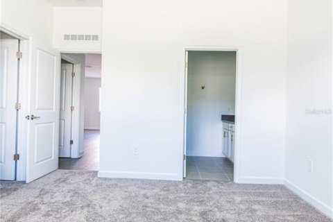 Townhouse in Orlando, Florida 4 bedrooms, 172.61 sq.m. № 1866801 - photo 15
