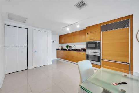 Copropriété à vendre à Miami, Floride: 1 chambre, 81.38 m2 № 1737980 - photo 10