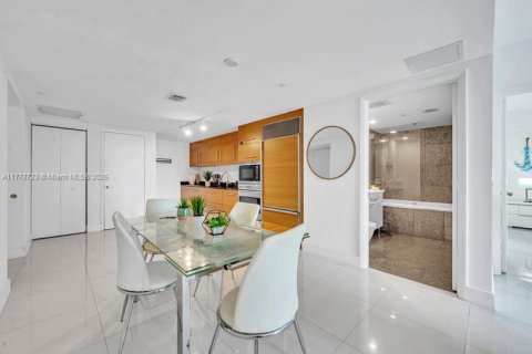 Copropriété à vendre à Miami, Floride: 1 chambre, 81.38 m2 № 1737980 - photo 9