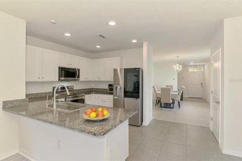 House in Bradenton, Florida 3 bedrooms, 142.05 sq.m. № 1833103 - photo 12
