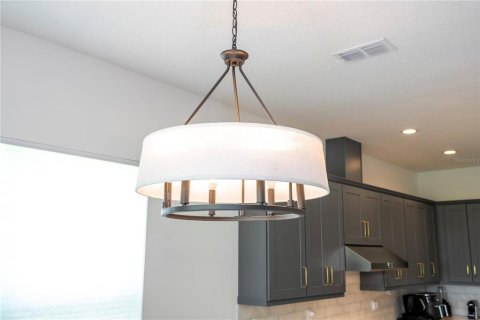 House in Winter Garden, Florida 5 bedrooms, 361.76 sq.m. № 2211532 - photo 25