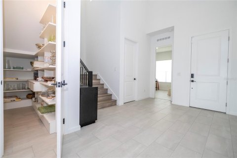 House in Winter Garden, Florida 5 bedrooms, 361.76 sq.m. № 2211532 - photo 29