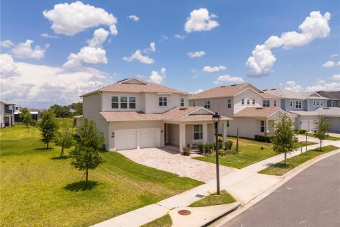 House in Winter Garden, Florida 5 bedrooms, 361.76 sq.m. № 2211532 - photo 2