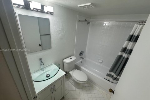 Appartement à louer à Oakland Park, Floride: 2 chambres, 94.76 m2 № 1952396 - photo 10