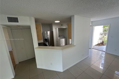 Appartement à louer à Oakland Park, Floride: 2 chambres, 94.76 m2 № 1952396 - photo 6