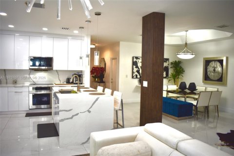 Снять в аренду виллу или дом в Дорал, Флорида 4 спальни, 212.47м2, № 2031165 - фото 5