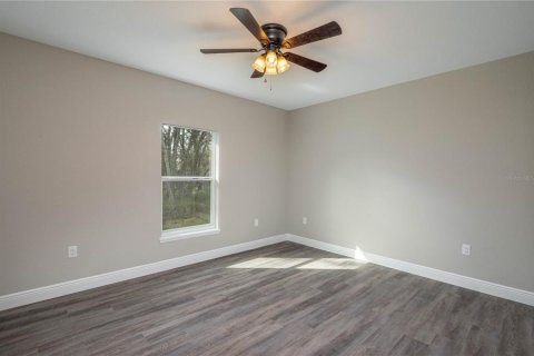 House in Avon Park, Florida 3 bedrooms, 151.62 sq.m. № 1422691 - photo 10