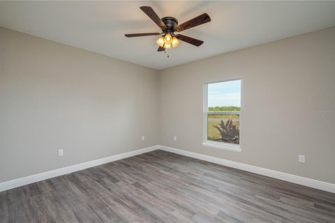 House in Avon Park, Florida 3 bedrooms, 151.62 sq.m. № 1422691 - photo 8