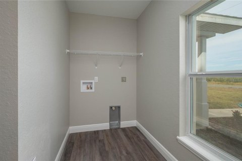 House in Avon Park, Florida 3 bedrooms, 151.62 sq.m. № 1422691 - photo 14