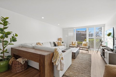 Condominio en venta en Longboat Key, Florida, 3 dormitorios, 137.87 m2 № 1610022 - foto 16