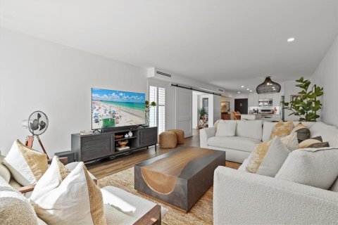 Condominio en venta en Longboat Key, Florida, 3 dormitorios, 137.87 m2 № 1610022 - foto 15