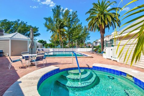 Condominio en venta en Longboat Key, Florida, 3 dormitorios, 137.87 m2 № 1610022 - foto 28