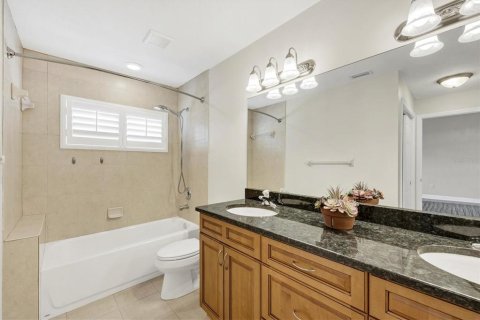 House in Cortez, Florida 4 bedrooms, 347.64 sq.m. № 1557103 - photo 28