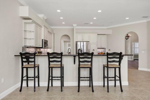 House in Cortez, Florida 4 bedrooms, 347.64 sq.m. № 1557103 - photo 12
