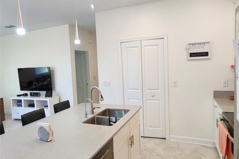 Adosado en venta en Orlando, Florida, 3 dormitorios, 159.51 m2 № 1801866 - foto 8