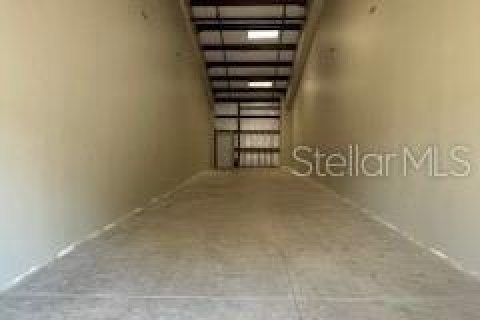Propiedad comercial en alquiler en Mount Dora, Florida, 105.54 m2 № 1690561 - foto 2
