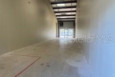 Propiedad comercial en alquiler en Mount Dora, Florida, 105.54 m2 № 1690561 - foto 3