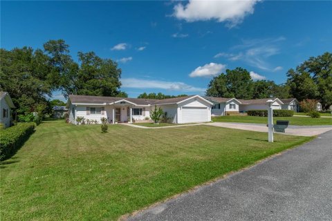 House in Ocala, Florida 2 bedrooms, 120.4 sq.m. № 1909060 - photo 2