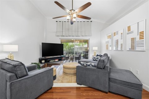 Villa ou maison à vendre à Tampa, Floride: 4 chambres, 157.84 m2 № 2148329 - photo 11