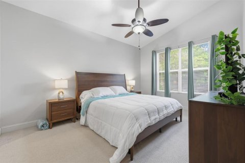 Villa ou maison à vendre à Tampa, Floride: 4 chambres, 157.84 m2 № 2148329 - photo 12