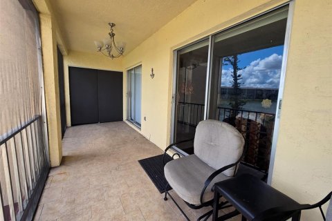 Condominio en alquiler en Bradenton, Florida, 1 dormitorio, 71.35 m2 № 1915031 - foto 2