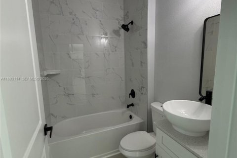 Купить виллу или дом в Порт-Шарлотт, Флорида 4 спальни, № 1945224 - фото 26