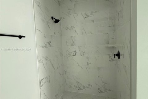 Купить виллу или дом в Порт-Шарлотт, Флорида 4 спальни, № 1945224 - фото 18