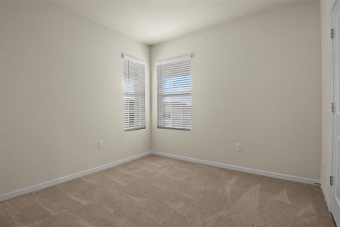 House in Clermont, Florida 4 bedrooms, 146.79 sq.m. № 2218217 - photo 22