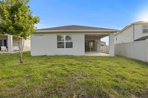 House in Clermont, Florida 4 bedrooms, 146.79 sq.m. № 2218217 - photo 29