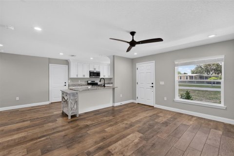 Villa ou maison à vendre à Winter Haven, Floride: 3 chambres, 113.43 m2 № 2302496 - photo 6