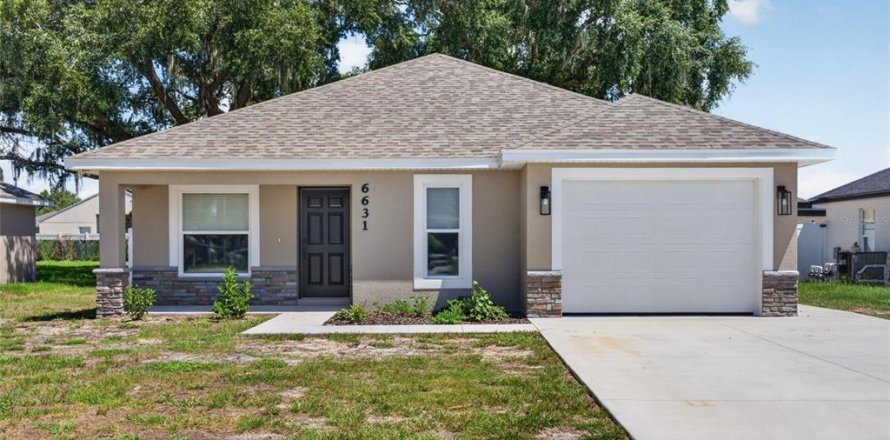 Villa ou maison à Winter Haven, Floride 3 chambres, 113.43 m2 № 2302496