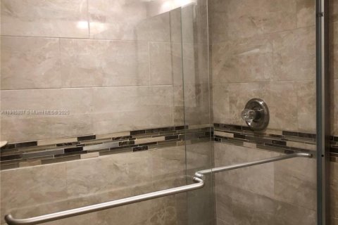 Купить кондоминиум в Тамарак, Флорида 2 спальни, 76.18м2, № 2016532 - фото 12