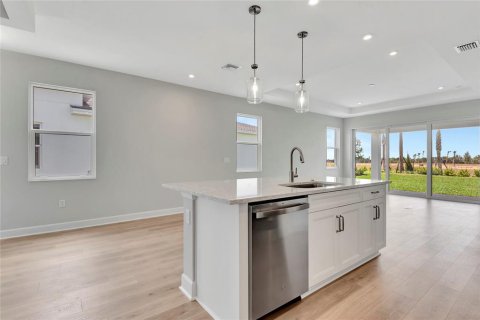 Casa en venta en Tavares, Florida, 2 dormitorios, 133.22 m2 № 2151480 - foto 10