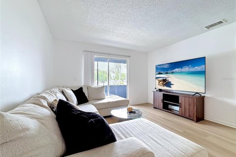 Condominio en venta en Bradenton, Florida, 1 dormitorio, 67.63 m2 № 2204813 - foto 9
