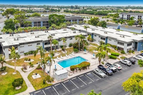 Condominio en venta en Bradenton, Florida, 1 dormitorio, 67.63 m2 № 2204813 - foto 30