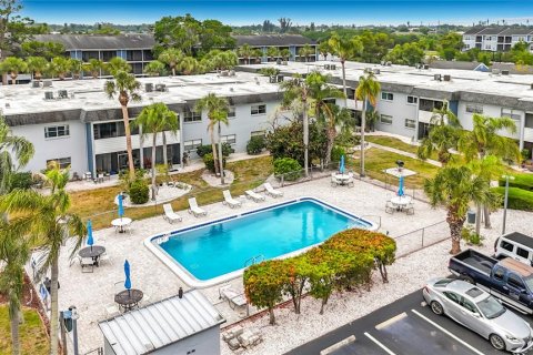 Condominio en venta en Bradenton, Florida, 1 dormitorio, 67.63 m2 № 2204813 - foto 27
