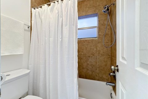 Condominio en venta en Bradenton, Florida, 1 dormitorio, 67.63 m2 № 2204813 - foto 23