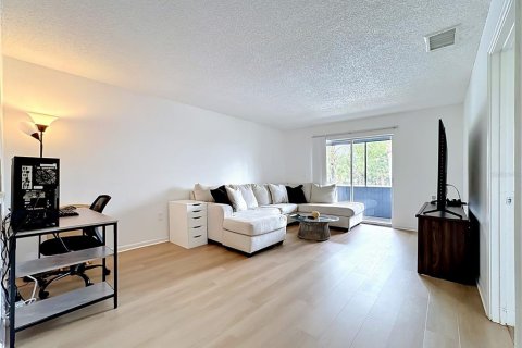 Condominio en venta en Bradenton, Florida, 1 dormitorio, 67.63 m2 № 2204813 - foto 10