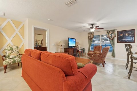 Villa ou maison à vendre à Mount Dora, Floride: 3 chambres, 164.34 m2 № 1888467 - photo 11