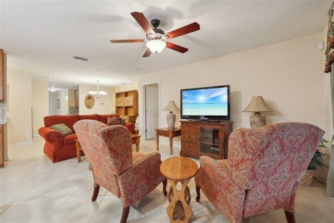 Villa ou maison à vendre à Mount Dora, Floride: 3 chambres, 164.34 m2 № 1888467 - photo 12