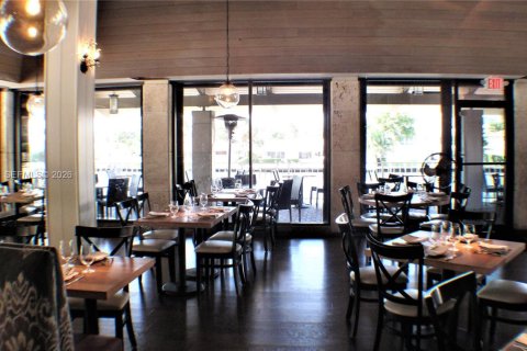 Condominio en alquiler en Hallandale Beach, Florida, 2 dormitorios, 115.2 m2 № 2004132 - foto 26