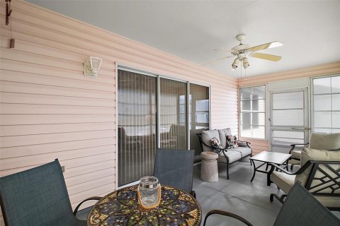 House in The Villages, Florida 3 bedrooms, 145.02 sq.m. № 1667045 - photo 23