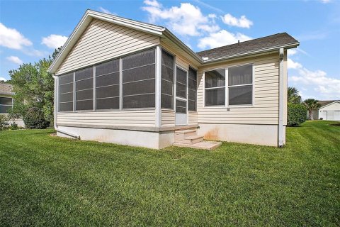 House in The Villages, Florida 3 bedrooms, 145.02 sq.m. № 1667045 - photo 10