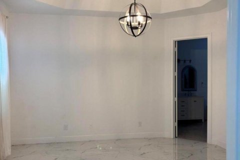 Casa en venta en Vero Beach, Florida, 4 dormitorios, 261.71 m2 № 2077881 - foto 9