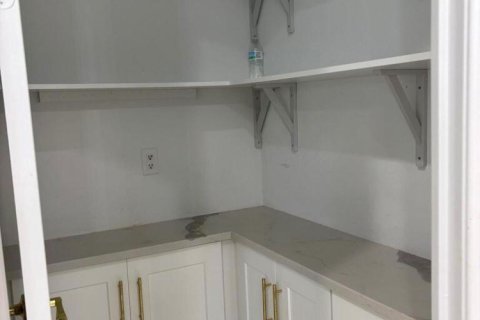 Casa en venta en Vero Beach, Florida, 4 dormitorios, 261.71 m2 № 2077881 - foto 10